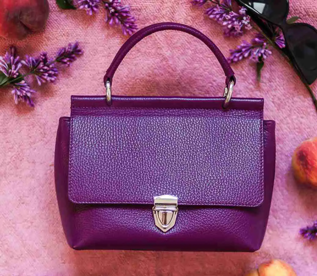 Is a Messenger Bag a Purse? Ultimate Guide 101