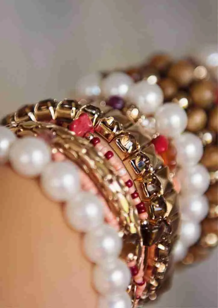SHOULDER BAG MEANING AS A GIFT 9 bracelet gift ideas