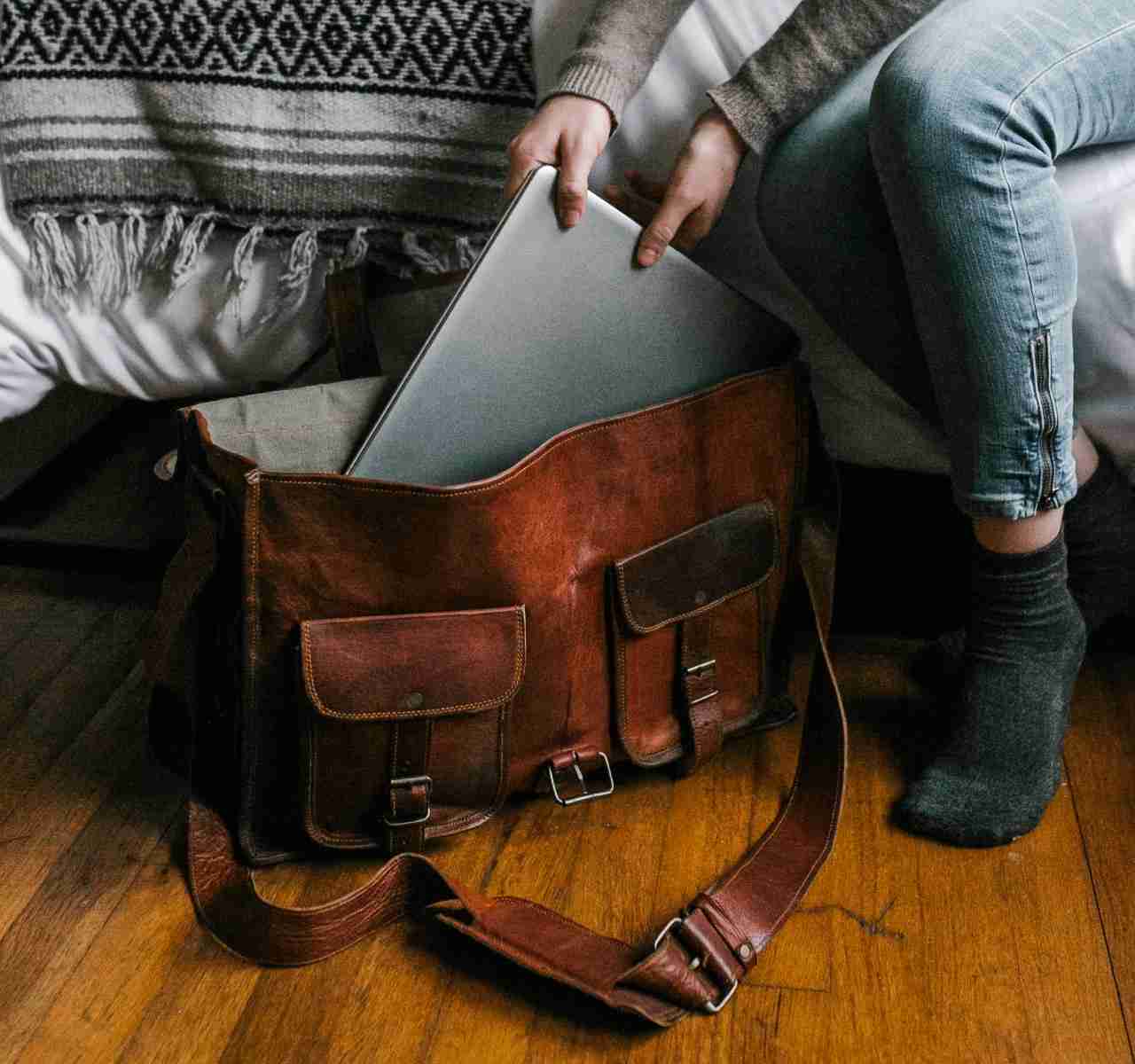 How many handbags does the average woman own?