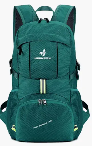 Lightweight hiking backpack for men and women