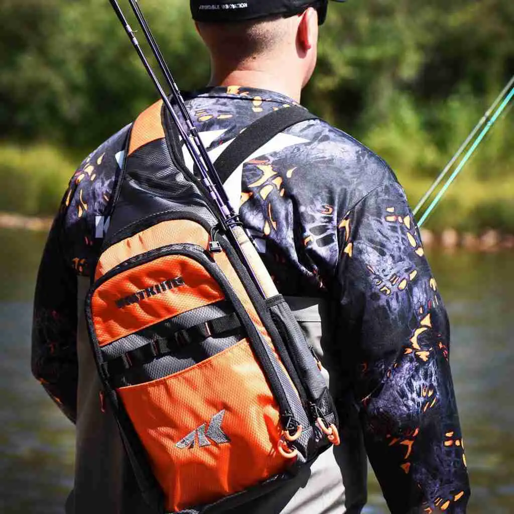 how to wear a fishing sling pack
