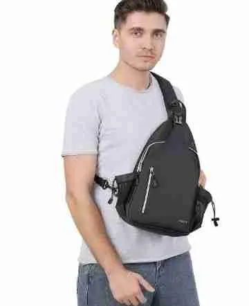 HOW TO CARRY A SLING BACKPACK 5 how to wear one shoulder backpack