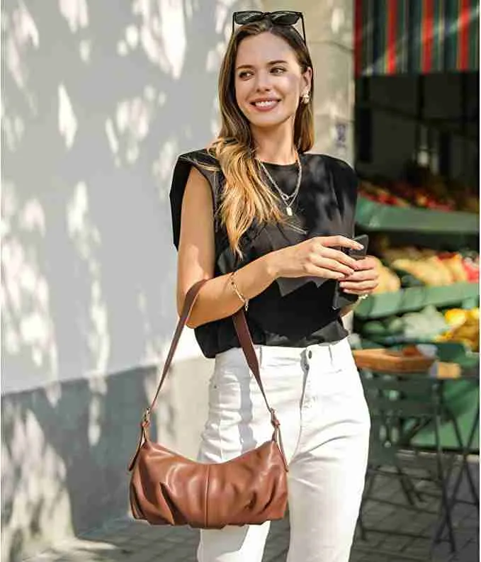 EFFECTS OF CARRYING A HEAVY BAG ON ONE SHOULDER 7 Lightweight purse for women