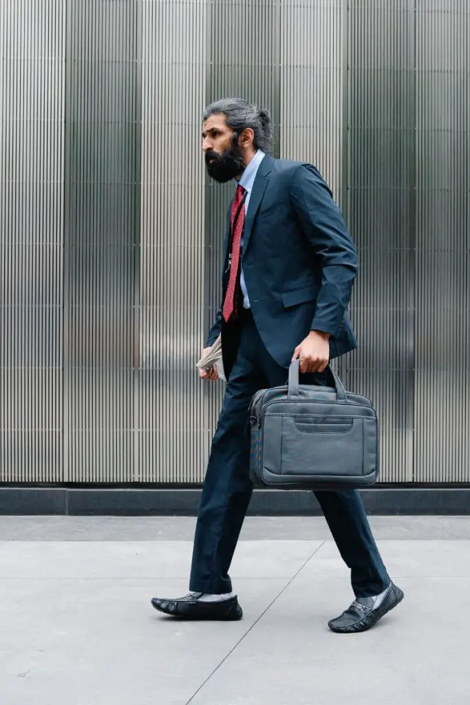 how to wear a messenger bag with a suit