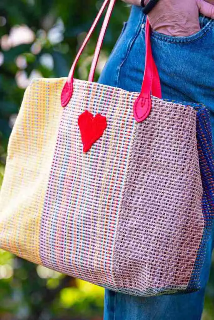 wearing tote bags