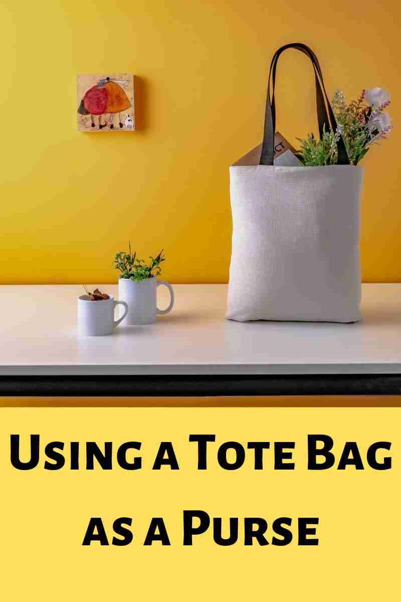 using-a-tote-bag-as-a-purse-the-right-way-and-benefits